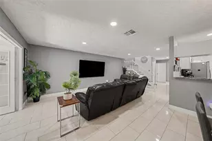 4107 Brentwood Park Cir, Tampa, FL 33624 - Photo 11