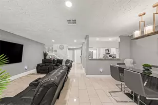 4107 Brentwood Park Cir, Tampa, FL 33624 - Photo 9