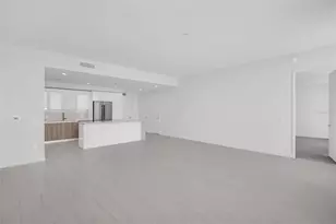 400 Central Ave, Saint Petersburg, FL 33701 - Photo 13