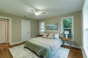 8017 31st Ave N, Saint Petersburg, FL 33710 - Photo 19
