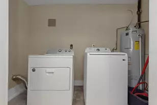 8017 31st Ave N, Saint Petersburg, FL 33710 - Photo 23
