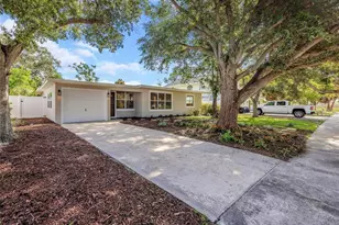 8017 31st Ave N, Saint Petersburg, FL 33710 - Photo 3
