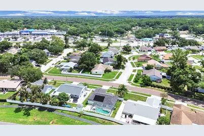 10902 Wingate Drive, Tampa, FL 33624 - Photo 9