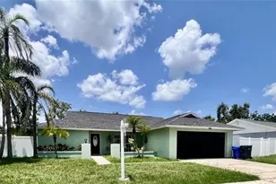 10902 Wingate Dr, Tampa, FL 33624 - Photo 3