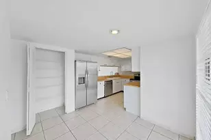 10902 Wingate Dr, Tampa, FL 33624 - Photo 29