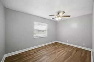 7941 Smoketree Ct, Largo, FL 33773 - Photo 17