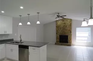 4023 Paddlewheel Dr, Brandon, FL 33511 - Photo 3