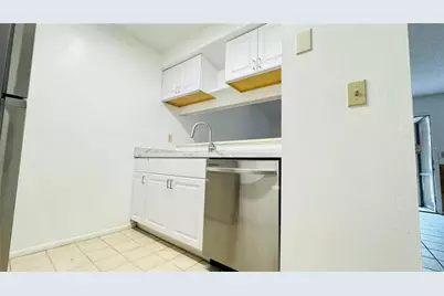 4032 Tumble Wood Trail #104, Tampa, FL 33613 - Photo 11