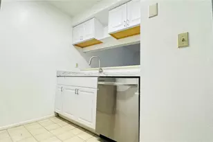 4032 Tumble Wood Trl, Tampa, FL 33613 - Photo 11