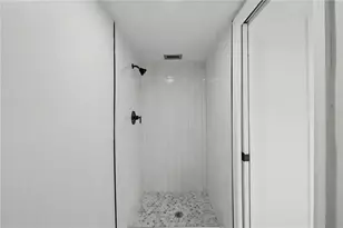 2618 Cove Cay Dr, Clearwater, FL 33760 - Photo 23