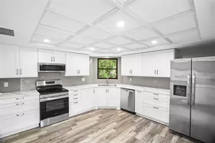 210 Edgewood Ave, Clearwater, FL 33755 - Photo 13