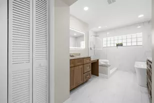 315 Orangewood Ln, Largo, FL 33770 - Photo 43