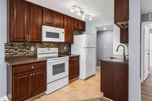 8603 Fancy Finch Dr, Tampa, FL 33614 - Photo 7