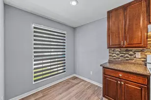 8603 Fancy Finch Dr, Tampa, FL 33614 - Photo 15