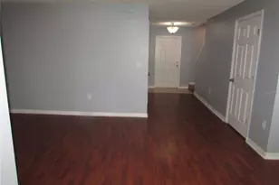8532 Edgewater Pl Blvd, Tampa, FL 33615 - Photo 13