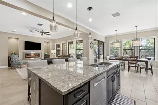 14231 Avon Farms Dr, Tampa, FL 33618 - Photo 17