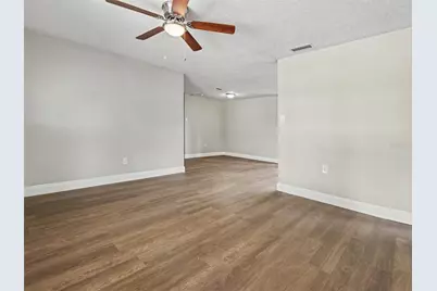 5105 Rohn Avenue, Tampa, FL 33614 - Photo 9