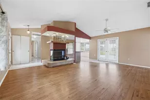9736 Shamokin Ln, Port Richey, FL 34668 - Photo 5