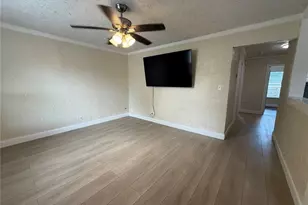 3833 Iris St N, Saint Petersburg, FL 33703 - Photo 5