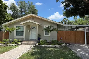 3833 Iris St N, Saint Petersburg, FL 33703 - Photo 1