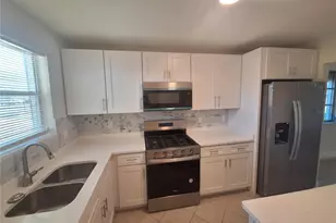 3128 59th St S, Gulfport, FL 33707 - Photo 3