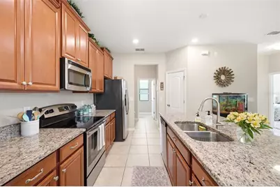 11767 Lake Boulevard, New Port Richey, FL 34655 - Photo 7