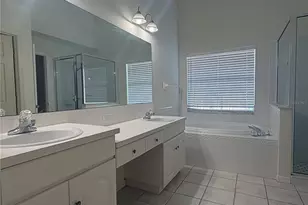 14832 Heronglen Dr, Lithia, FL 33547 - Photo 17