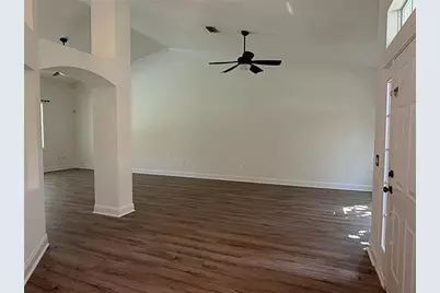 14832 Heronglen Drive, Lithia, FL 33547 - Photo 9