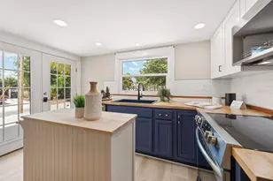 932 Highland Ave, Dunedin, FL 34698 - Photo 7