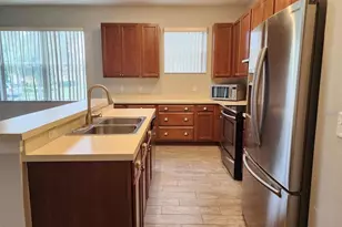 107 Slipper Key Rd, Apollo Beach, FL 33572 - Photo 5