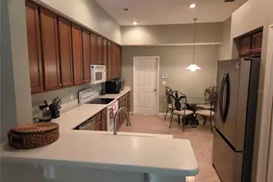 98 S Highland Ave, Tarpon Springs, FL 34689 - Photo 9