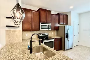 13961 River Willow Pl, Tampa, FL 33637 - Photo 11