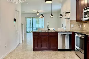 13961 River Willow Pl, Tampa, FL 33637 - Photo 9