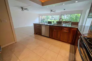 225 Country Club Dr, Largo, FL 33771 - Photo 9