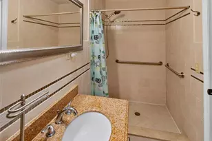 8516 Twin Lake Blvd, Tampa, FL 33614 - Photo 17