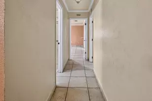 8516 Twin Lake Blvd, Tampa, FL 33614 - Photo 15