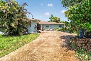 8516 Twin Lake Blvd, Tampa, FL 33614 - Photo 3