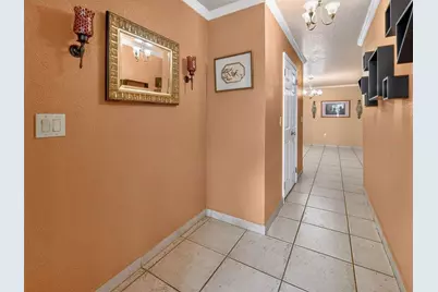 8516 Twin Lake Blvd, Tampa, FL 33614 - Photo 5