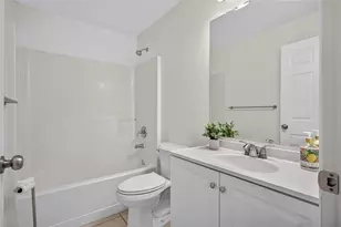1004 17th Ave W, Bradenton, FL 34205 - Photo 9