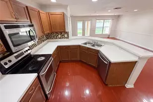2972 Royal Tuscan Ln, Valrico, FL 33594 - Photo 3