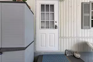 7490 46th Ave N, Saint Petersburg, FL 33709 - Photo 9