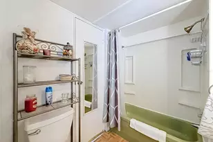 7490 46th Ave N, Saint Petersburg, FL 33709 - Photo 23