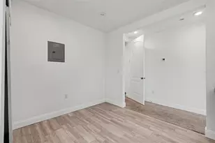 1018 7th Ave S, Saint Petersburg, FL 33705 - Photo 25