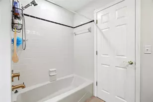 4733 Lake Valencia Blvd W, Palm Harbor, FL 34684 - Photo 25