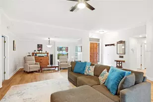 4733 Lake Valencia Blvd W, Palm Harbor, FL 34684 - Photo 9