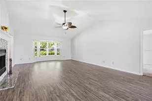 9743 106th Ave, Largo, FL 33773 - Photo 13