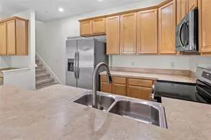 10044 Old Haven Way, Tampa, FL 33624 - Photo 11