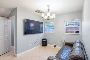 3601 E Mohawk Ave, Tampa, FL 33610 - Photo 9