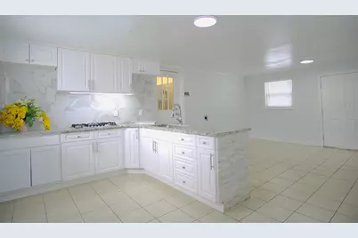 601 Lime Tree Road, Tampa, FL 33619 - Photo 17