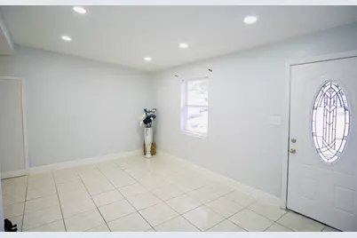 601 Lime Tree Road, Tampa, FL 33619 - Photo 5